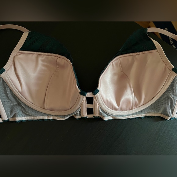 Victoria’ Secret bra - Picture 3 of 6